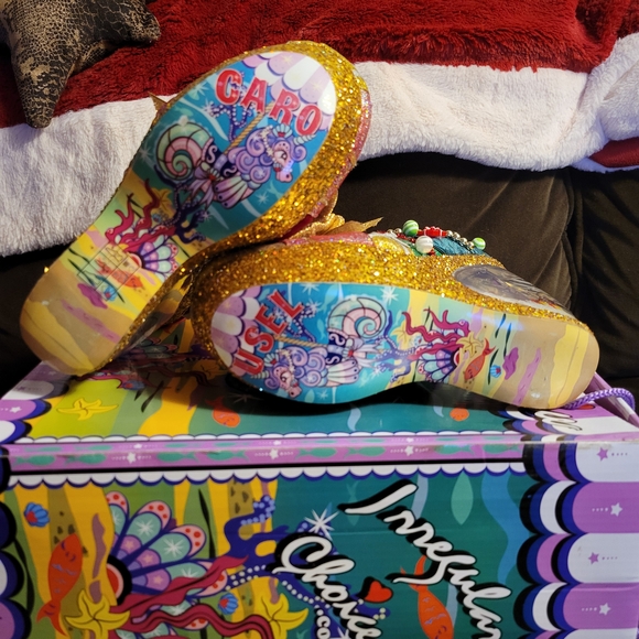 Rare Santa's Globe Irregular Choice Shoes - Picture 5 of 6